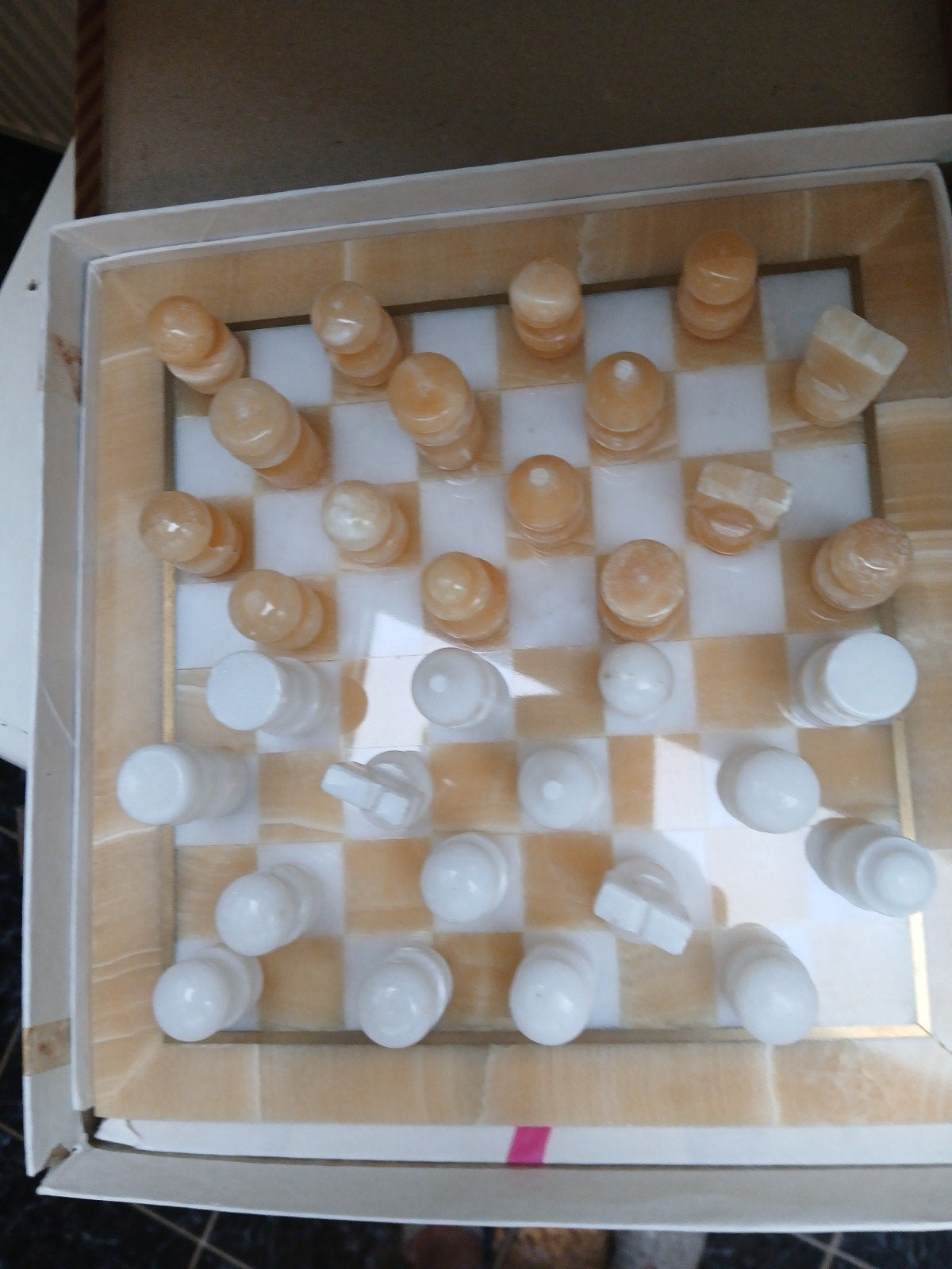 marmeren schaakspel, Ophalen