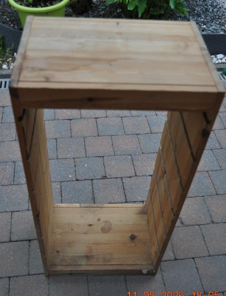 Petit meuble de rangement en bois, 10 à 20 litres, Enlèvement, Utilisé, 75 cm ou plus