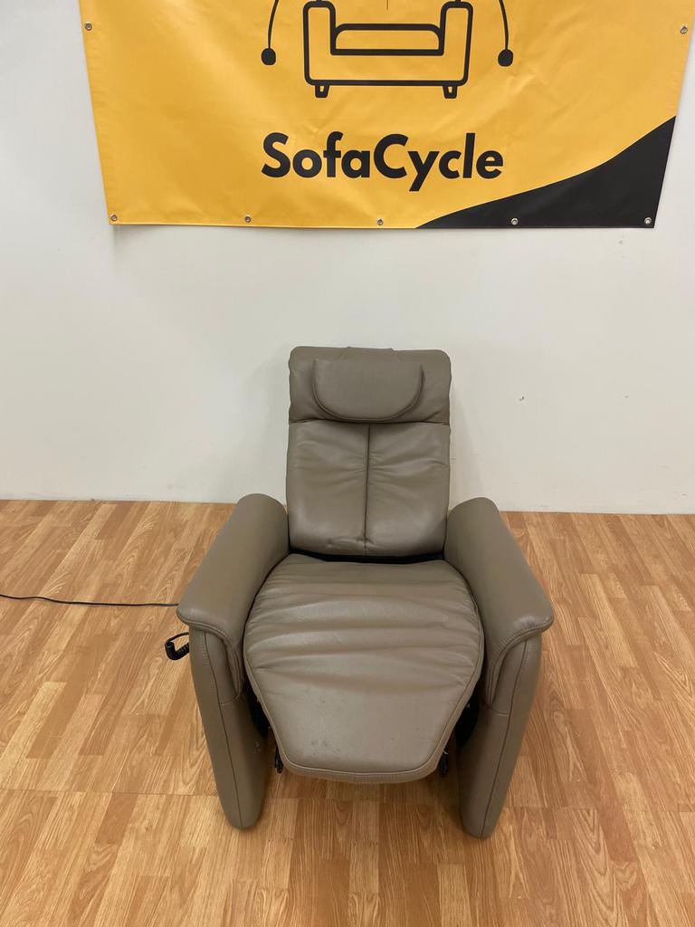 Hukla elektr relaxfauteuil met sta-op functie – SofaCycle, Huis en Inrichting, Fauteuils, Ophalen of Verzenden, Zo goed als nieuw