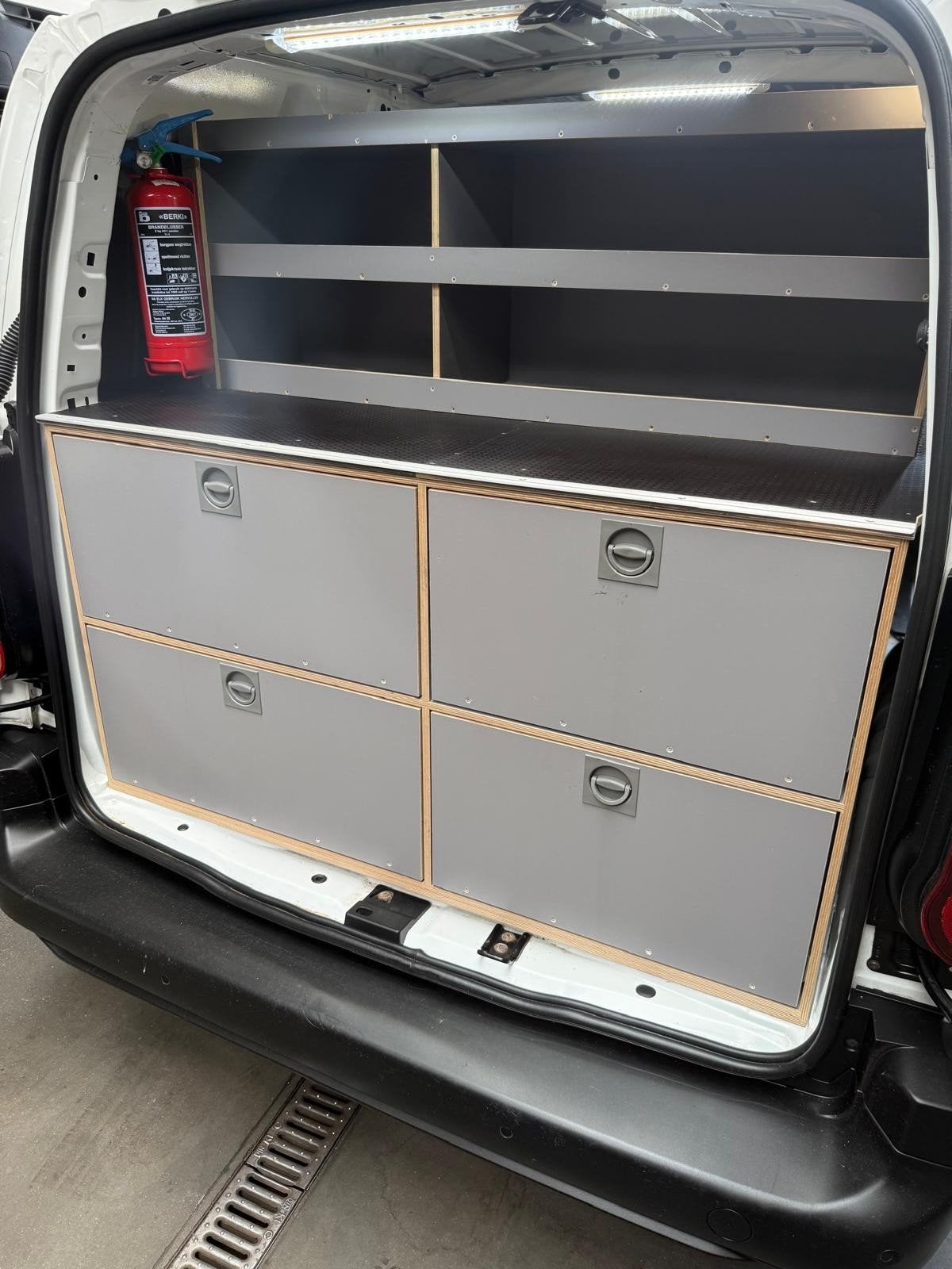 Werkbus inrichting, Ophalen