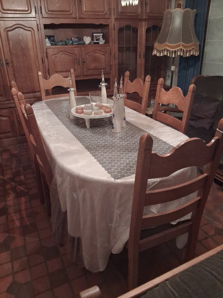 Complete eethoek: eiken tafel + 6 bijpassende stoelen, Enlèvement