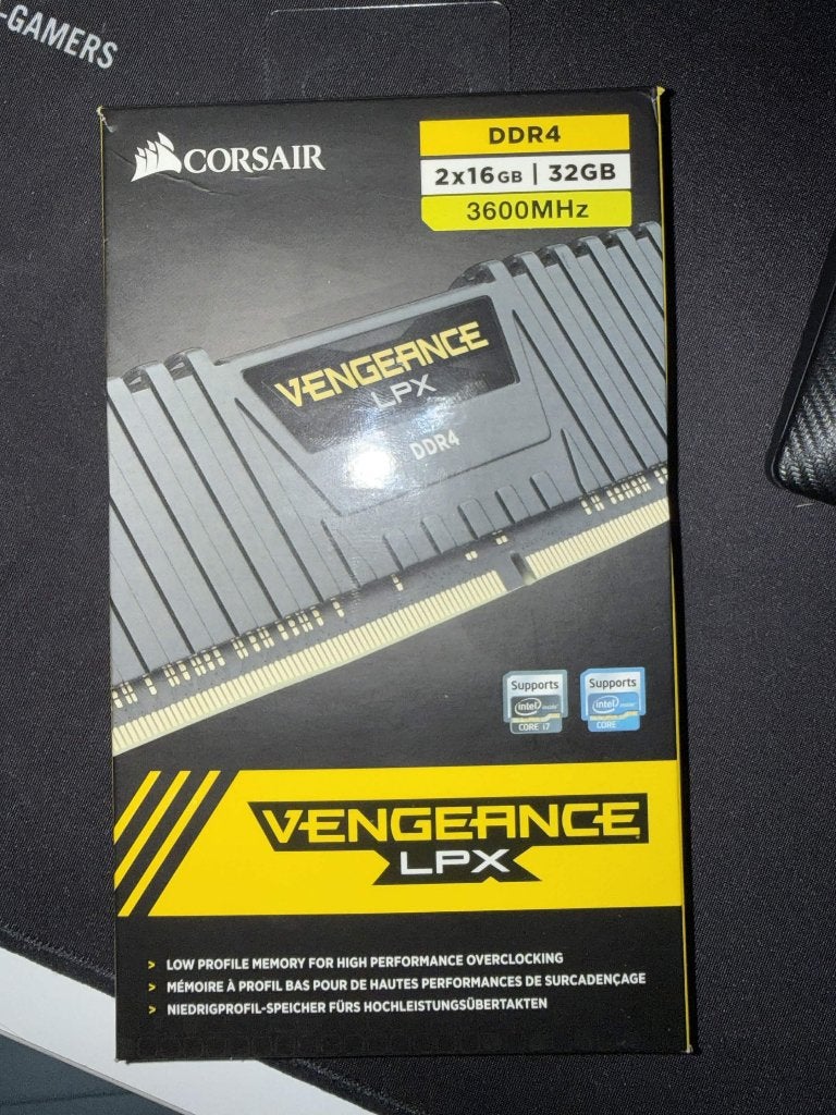 RAM CORSAIR – 32 Go DDR4 3600 MHz, Computers en Software, Ophalen, Zo goed als nieuw