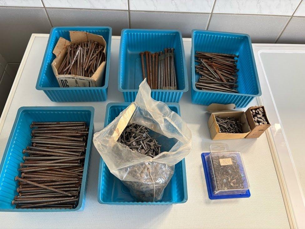 Assortiment nagels, Bricolage & Construction, Matériel de peinture, Enlèvement ou Envoi, Comme neuf, Autres types