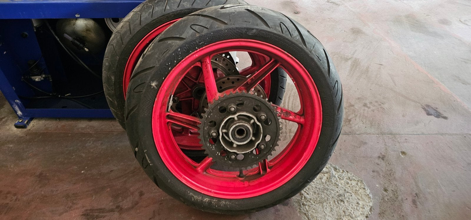 Pneus moto, Auto-onderdelen, Banden en Velgen, Gebruikt, Overig, Band(en)
