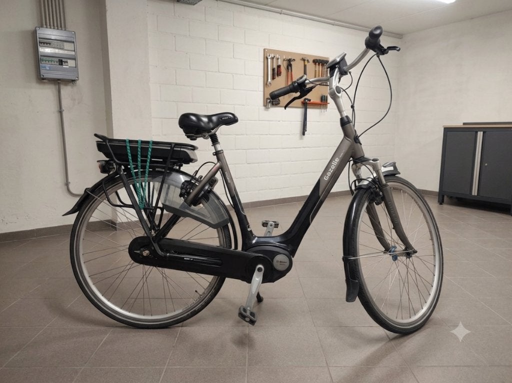 Gazelle Damesfiets – Bosch Active Line Middenmotor, Ophalen, Zo goed als nieuw, 47 tot 51 cm, 50 km per accu of meer