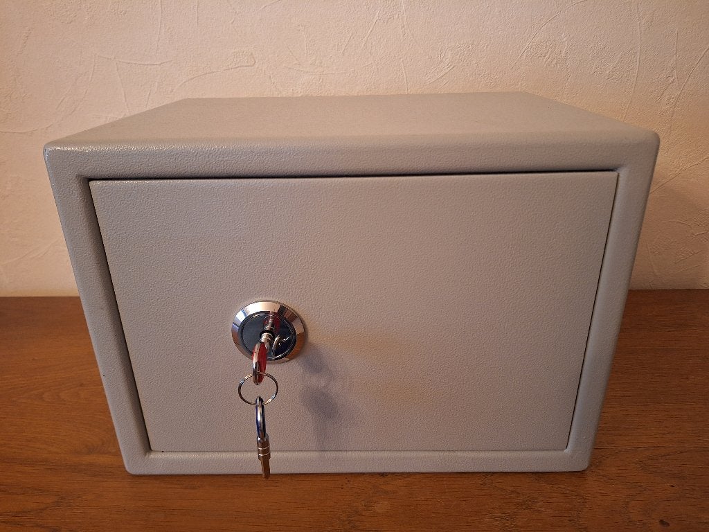 De Raat brandkastje/kluisje., Huis en Inrichting, Brandblussers en Brandkasten, Ophalen, Zo goed als nieuw