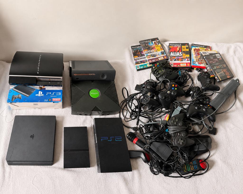 Console Bundle PS4 PS3 PS2 Xbox / €200 Vaste Prijs, Games en Spelcomputers, Spelcomputers | Sony PlayStation 2, Zo goed als nieuw