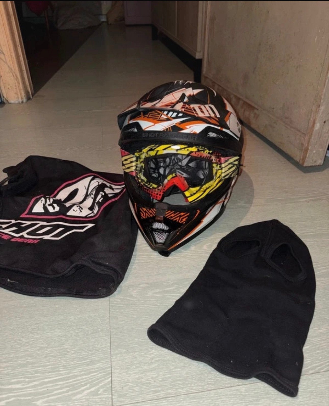 Casque moto cross taille M, Motos, Autres marques, Seconde main, Casque intégral, Enlèvement
