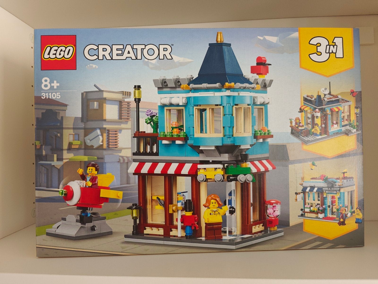 Lego 31105 - Woonhuis en speelgoedwinkel, Kinderen en Baby's, Lego, Nieuw, Ophalen of Verzenden, Ongeopend/sealed