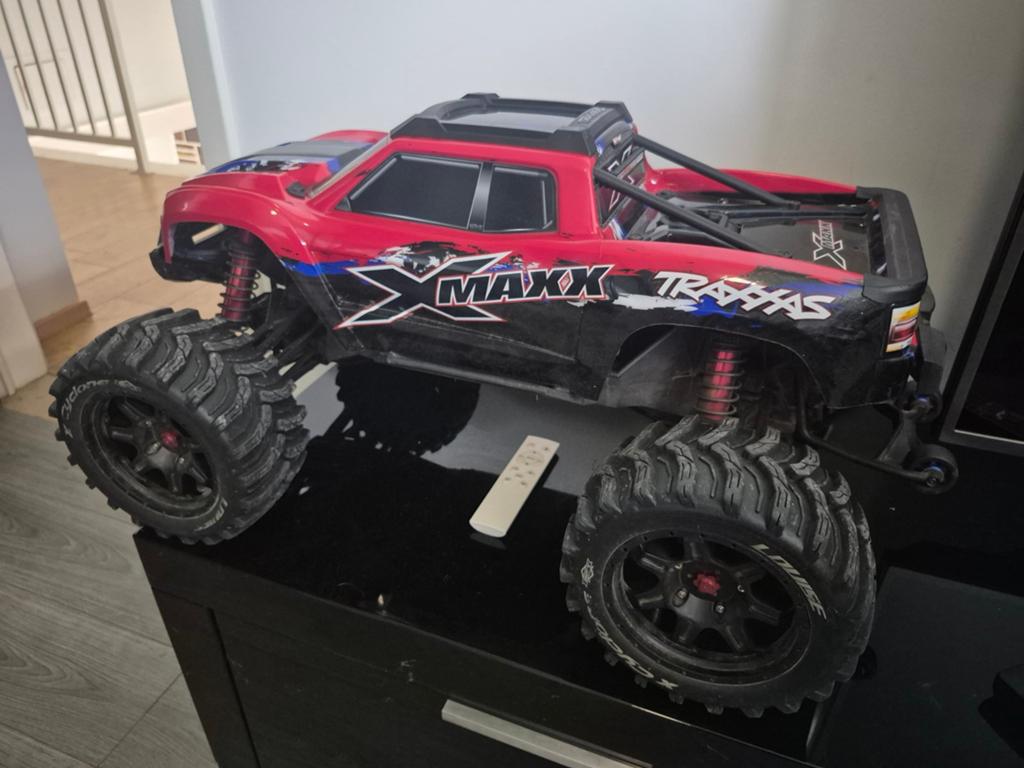Traxxas xmaxx, Hobby & Loisirs créatifs, Modélisme | Radiocommandé & Téléguidé | Voitures, Enlèvement, RTR (Ready to Run)