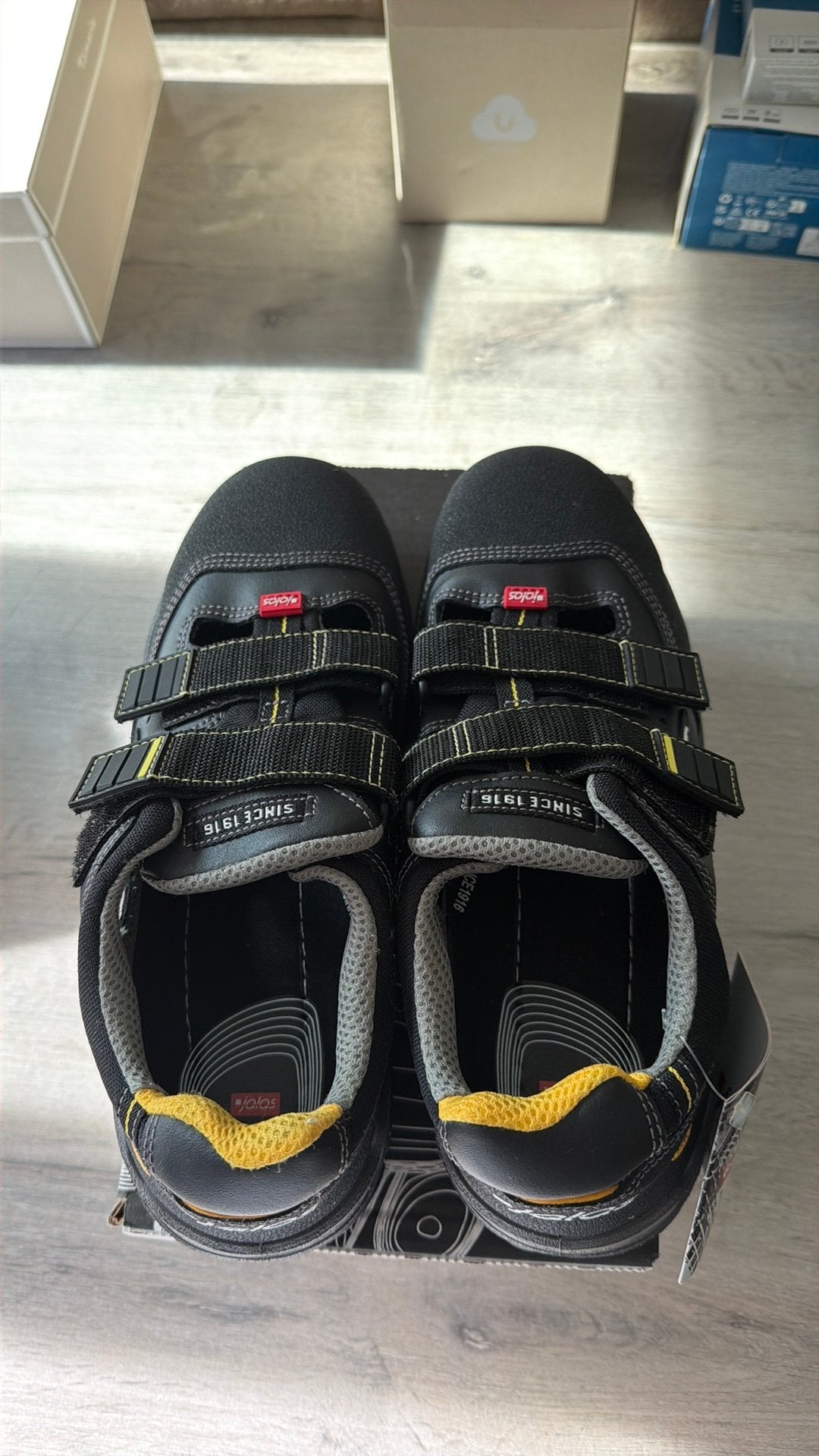 JALAS Gran Premio 1510 veiligheidsschoenen S1 maat 44 – New, Vêtements | Hommes, Chaussures, Neuf, Chaussures de travail, Enlèvement