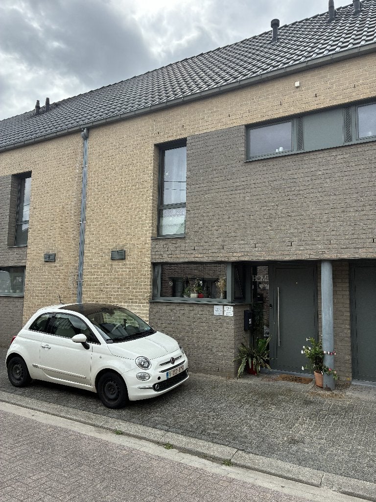 Instapklare gezinswoning te koop op rustige locatie in Mol!, Tot 200 m², 2400 MOL, Tussenwoning, 160 m²