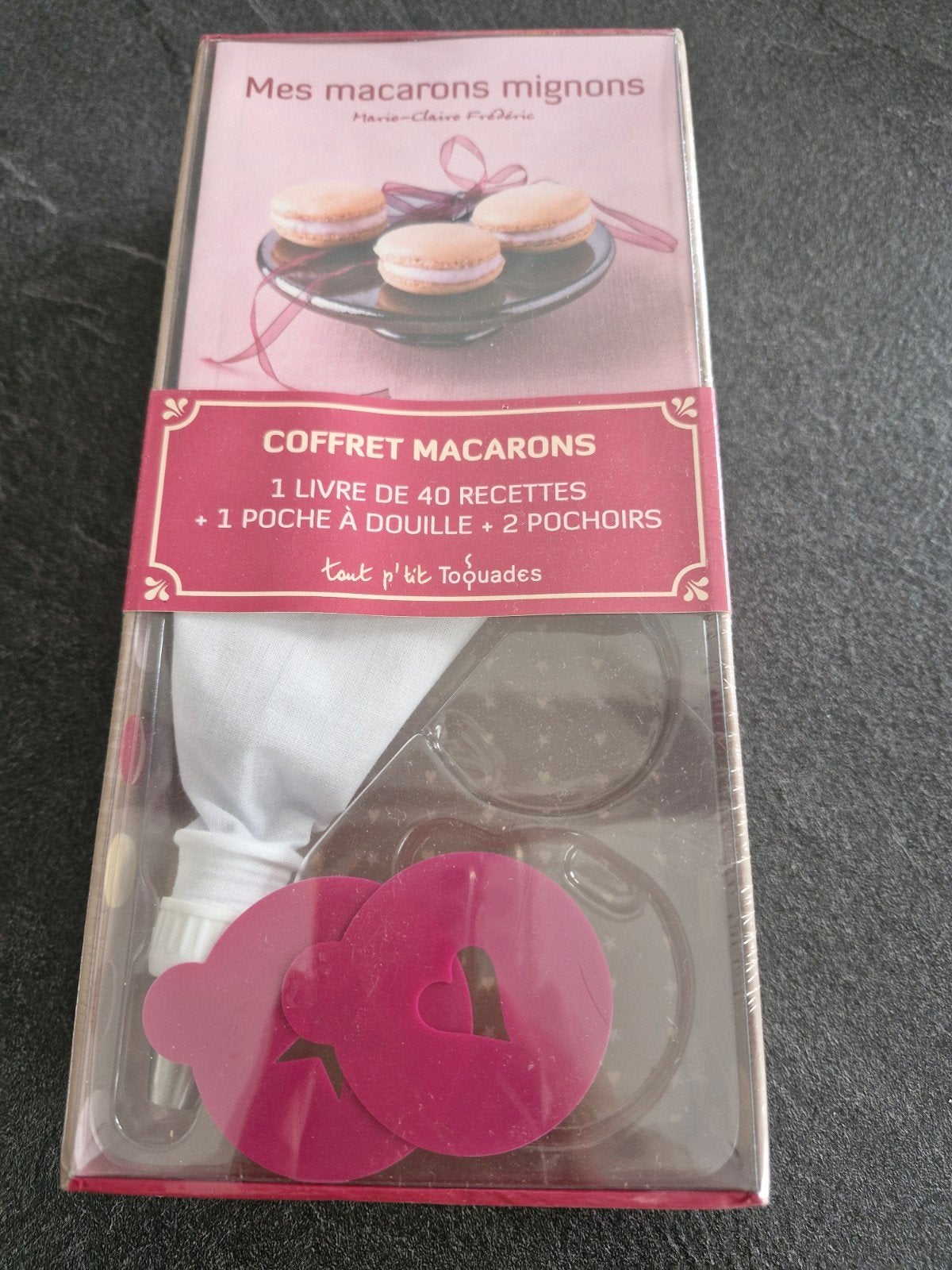 Coffret macarons, Enlèvement