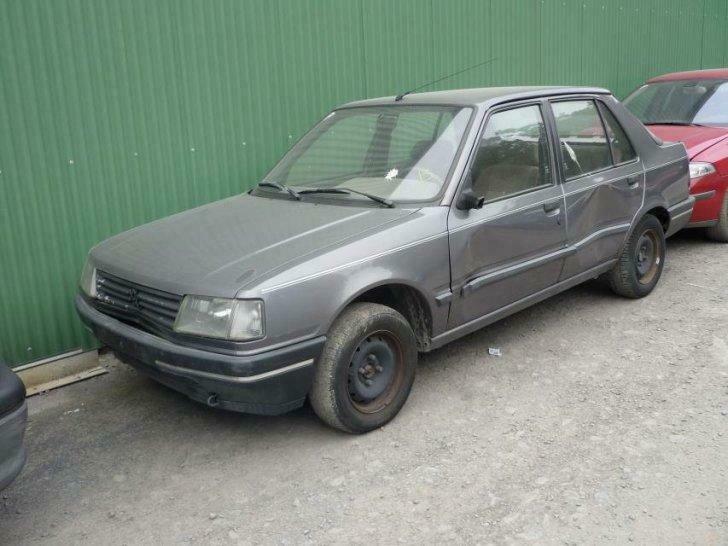 pare brise  peugeot  309 grise, Utilisé, Peugeot