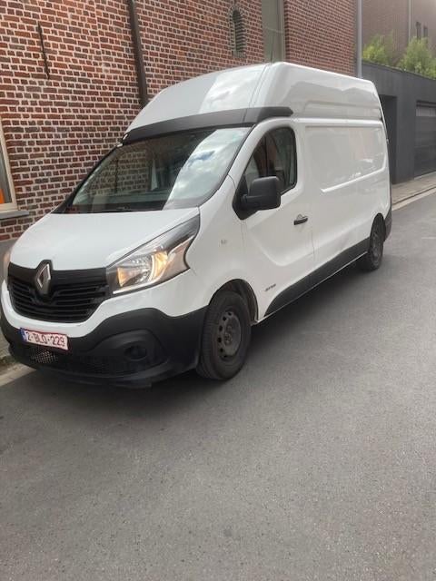 Renault trafic L2H2 1.6dci euro6, Auto's, Voorwielaandrijving, Stof, Euro 6, 4 cilinders