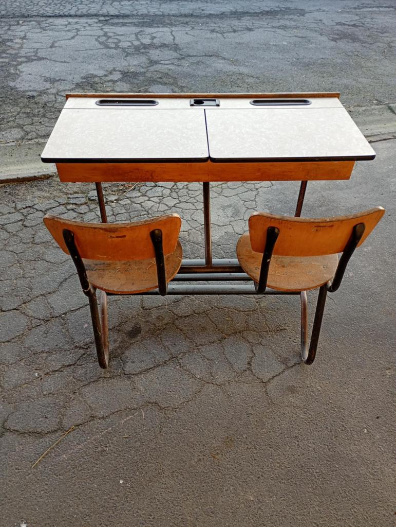 Bureau d'école à l'ancienne, Antiquités & Art, Enlèvement