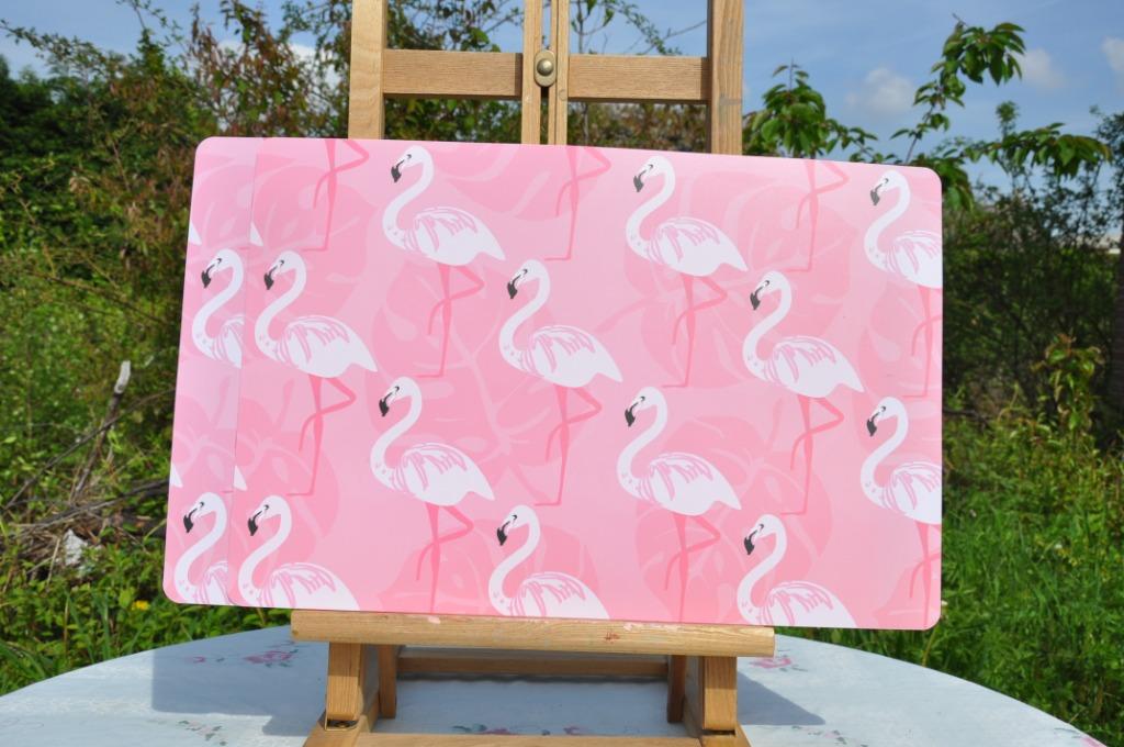 2 sets de table plastique flamand rose, Enlèvement ou Envoi, Comme neuf