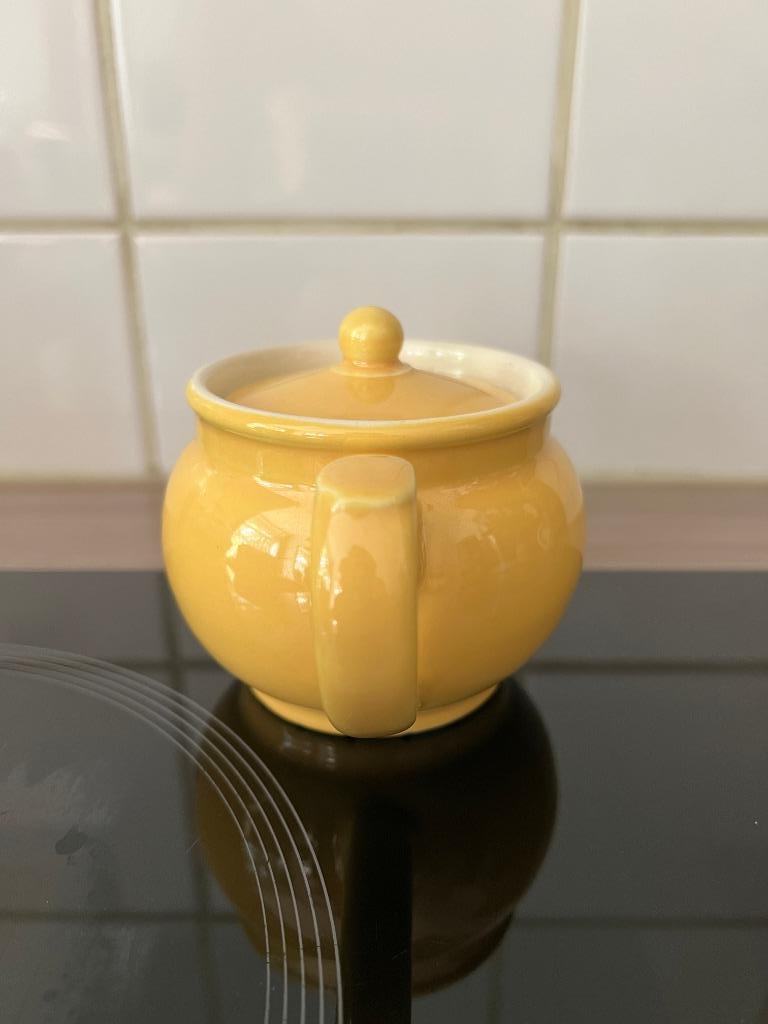 Petite théière jaune Villeroy & Boch pour  Nescafé décaféiné, Antiquités & Art, Enlèvement ou Envoi