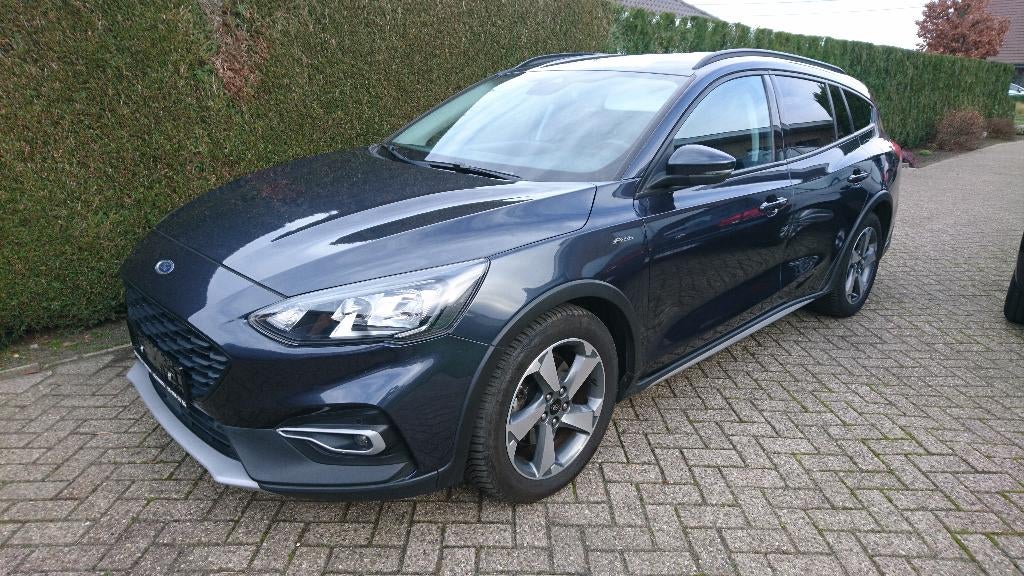 Perfecte Ford Focus Active met waarborg, https://public.car-pass.be/vhr/b8086f43-f462-498c-b104-2a39c0f3dbde, Euro 6, Overige kleuren