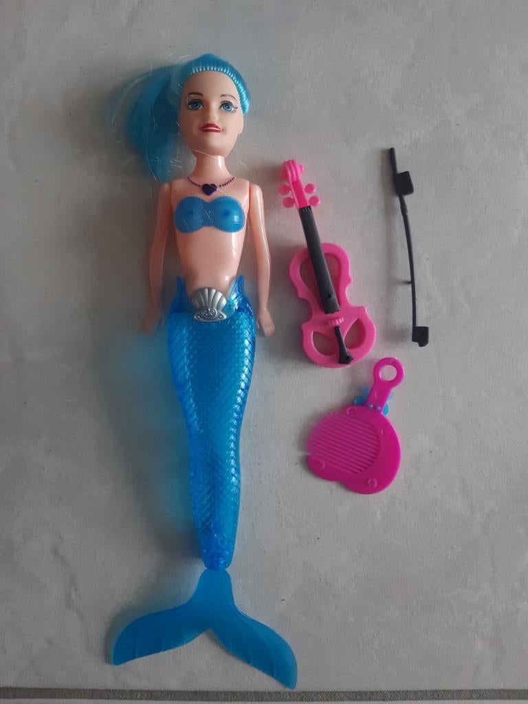 Pop zeemeermin met accessoires, Ophalen of Verzenden, Zo goed als nieuw
