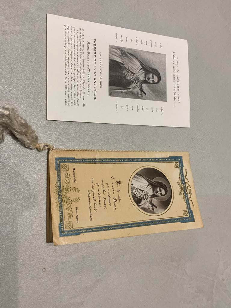 Mini-almanach St Thérèse 1926 +Brochure 1919  devoties, Antiek en Kunst, Antiek | Religieuze voorwerpen, Ophalen of Verzenden