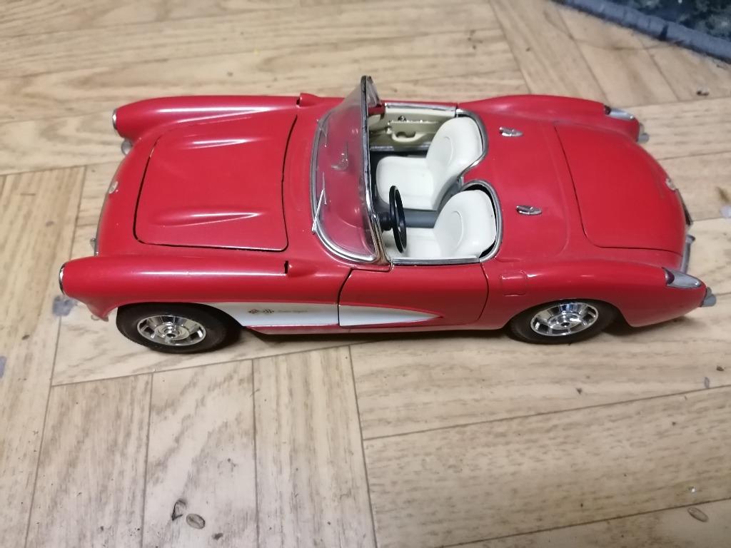 Modelauto Bburago Chevrolet Corvette 1957 1:18, Ophalen of Verzenden, Zo goed als nieuw, Auto, Burago