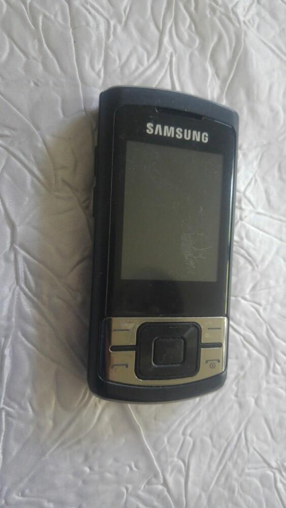 gsm samsung c3050 avec chargeur, Enlèvement ou Envoi, Utilisé