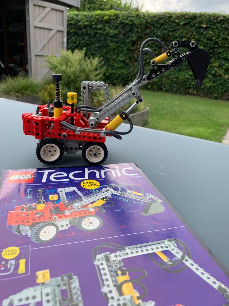 Lego Technic Pneumatic Excavator 8837, Ophalen, Lego