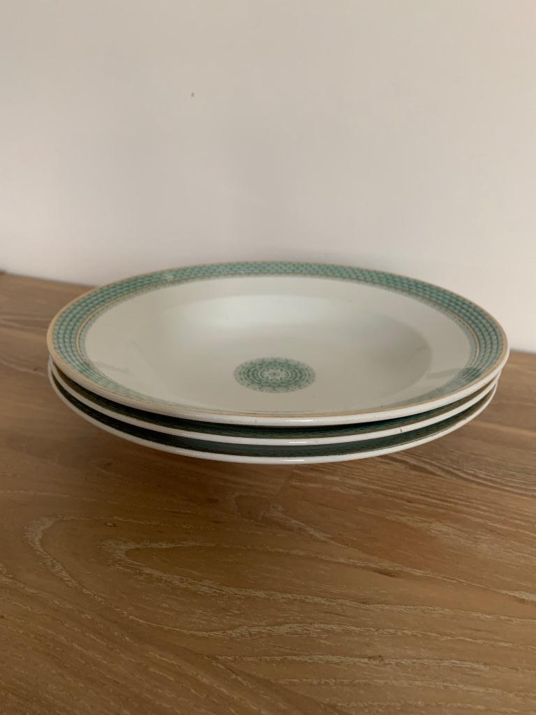 3 assiettes creuses Elvira (motif vert), Antiquités & Art, Enlèvement ou Envoi