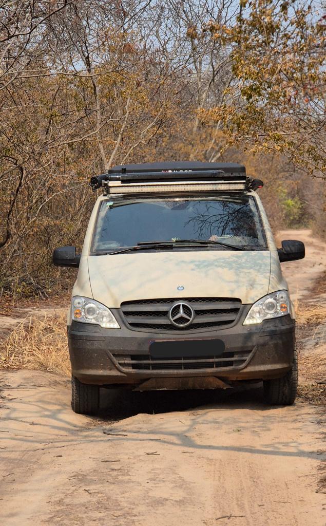 Mercedes Vito 116 CDI 4X4  W639 extra long 86.675 km, Caravanes & Camping, Jusqu'à 5, Roue de secours, 5 à 6 mètres, Diesel