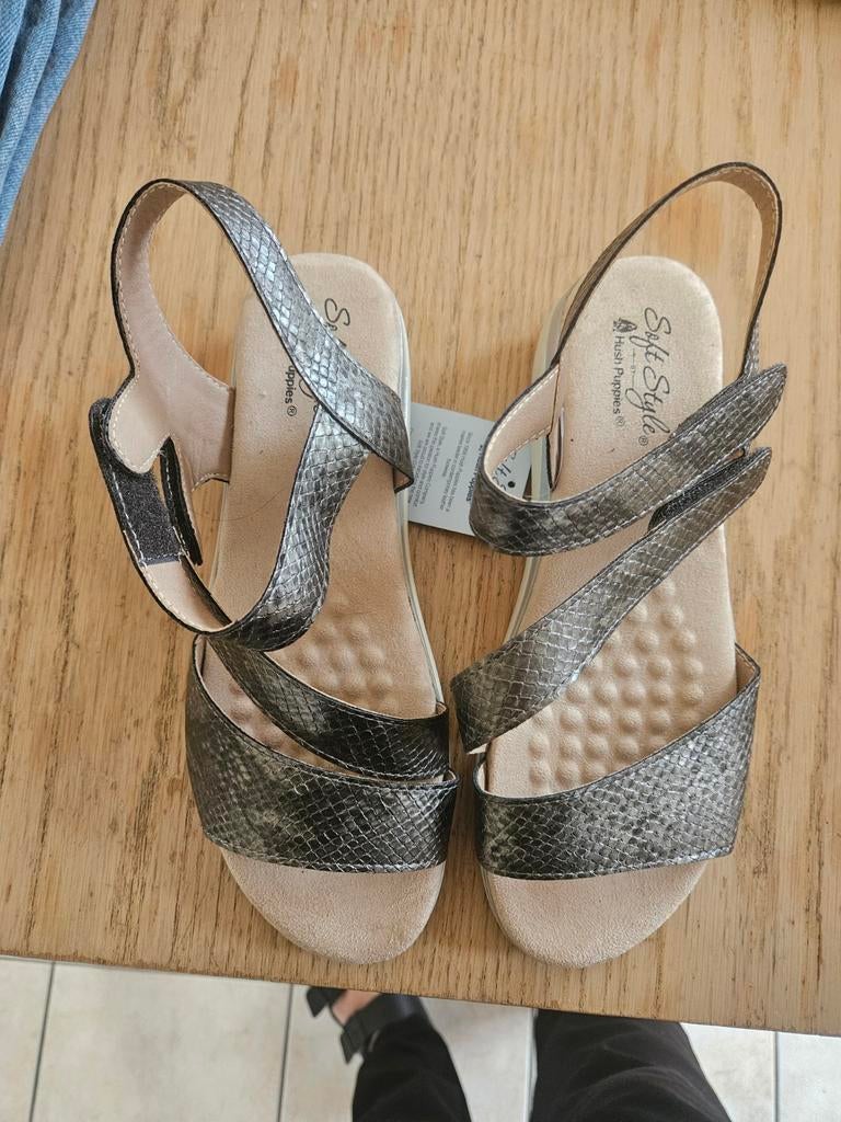 Sandalen hush puppies, Ophalen