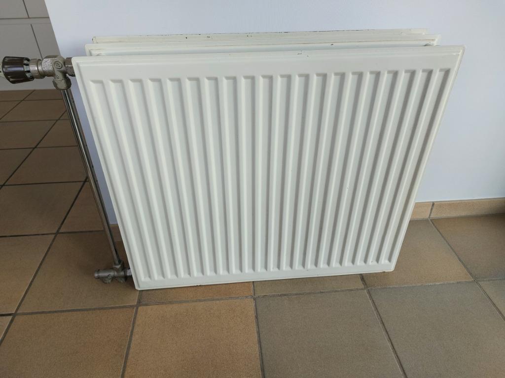 Radiateur à panneaux Henrad 600x700 T33 2,5kW, 800 watts ou plus, Comme neuf, Enlèvement, Radiateur