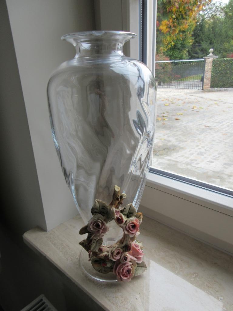 Joli vase ancien en verre à décor de fleurs à la barbotine, Enlèvement, Verre