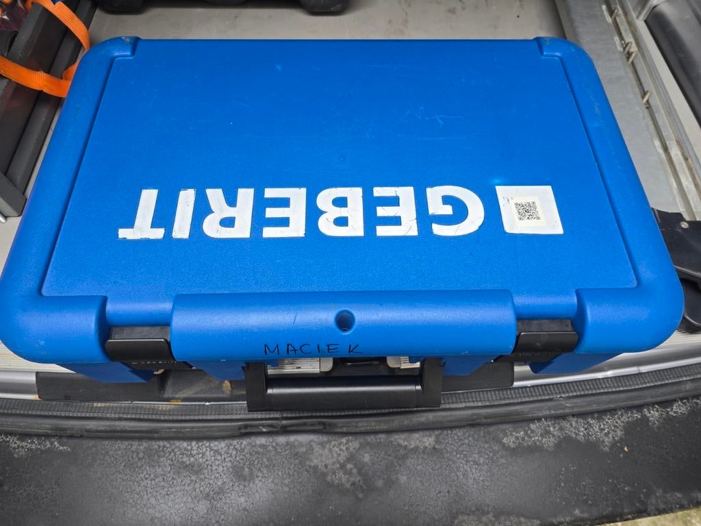 Geberit persmachine / sertisseuse  2024, Ophalen, Zo goed als nieuw