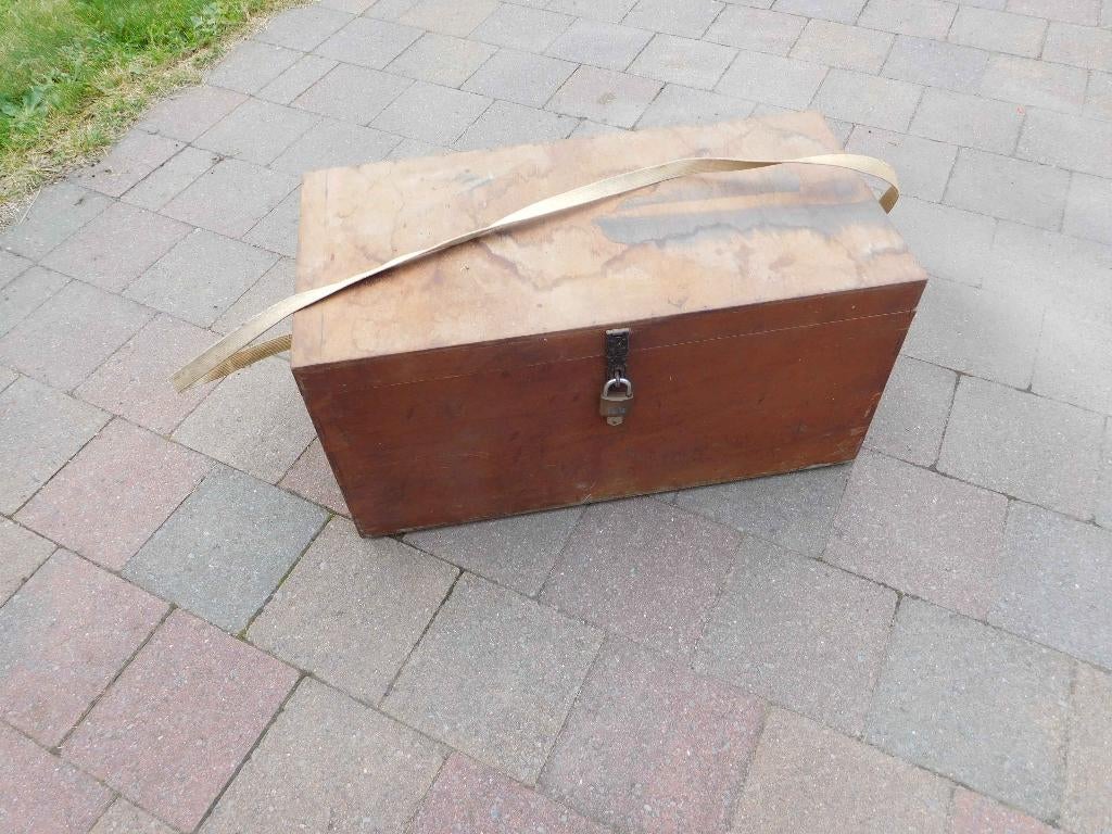 Houten gereedschapskoffer, Ophalen, Gebruikt