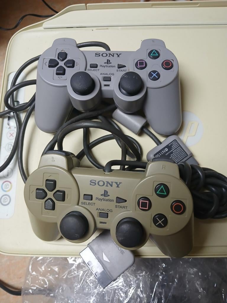 Manettes ps1 compatible avec ps2, Consoles de jeu & Jeux vidéo, Enlèvement ou Envoi, Utilisé