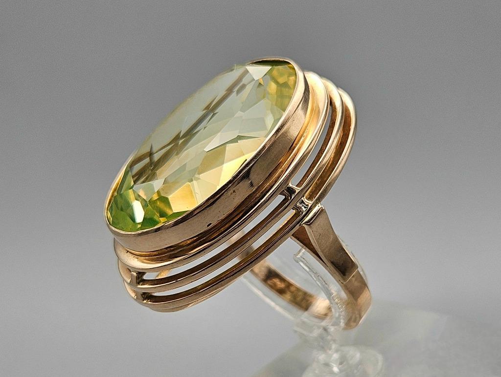 Bague ancienne en or avec améthyste verte en pierre précieus, Bijoux, Sacs & Beauté, Bagues, Enlèvement ou Envoi, Comme neuf, Or