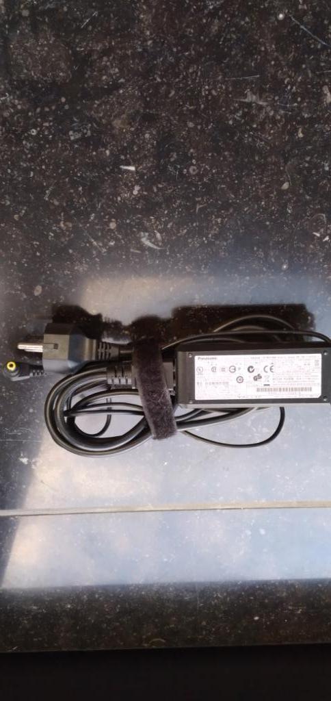 Adaptateur IN 220-240 V. / OUT 15.6 V. PANASONIC CF-AA1633A, Informatique & Logiciels, Enlèvement ou Envoi