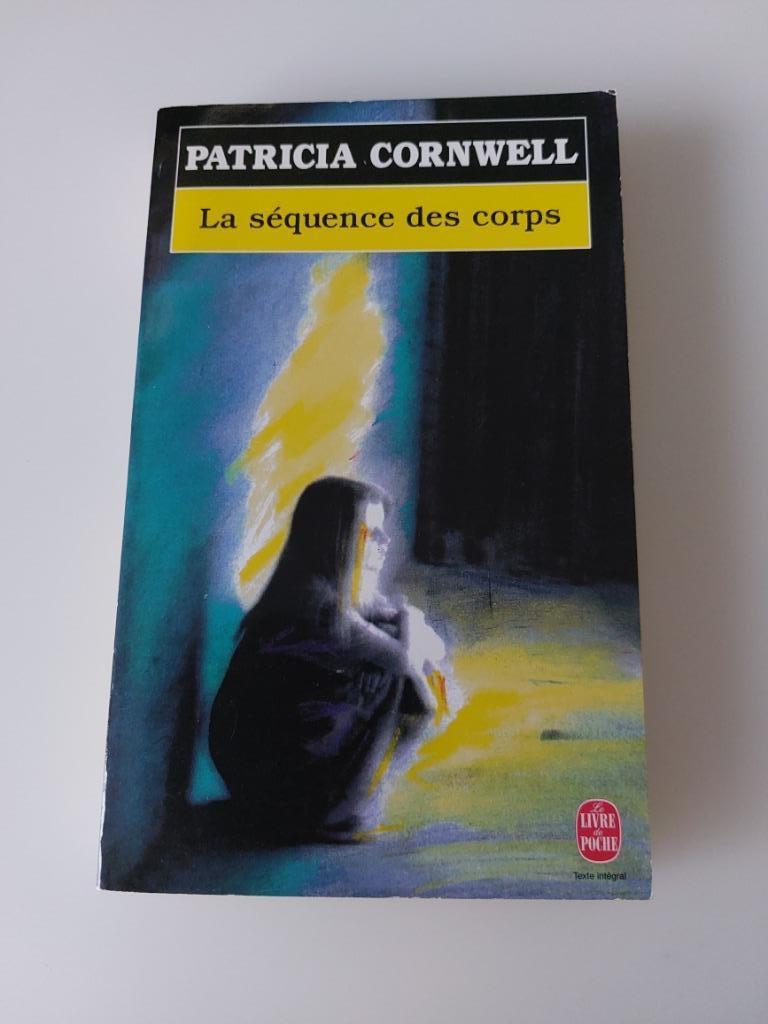 De volgorde van lichamen, Patricia Cornwell, Boeken, Ophalen of Verzenden, Gelezen
