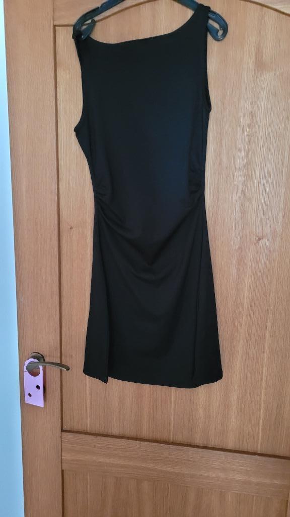 jolie robe fille ou dame taille 2XS, Enlèvement ou Envoi, Comme neuf, Taille 34 (XS) ou plus petite, Noir
