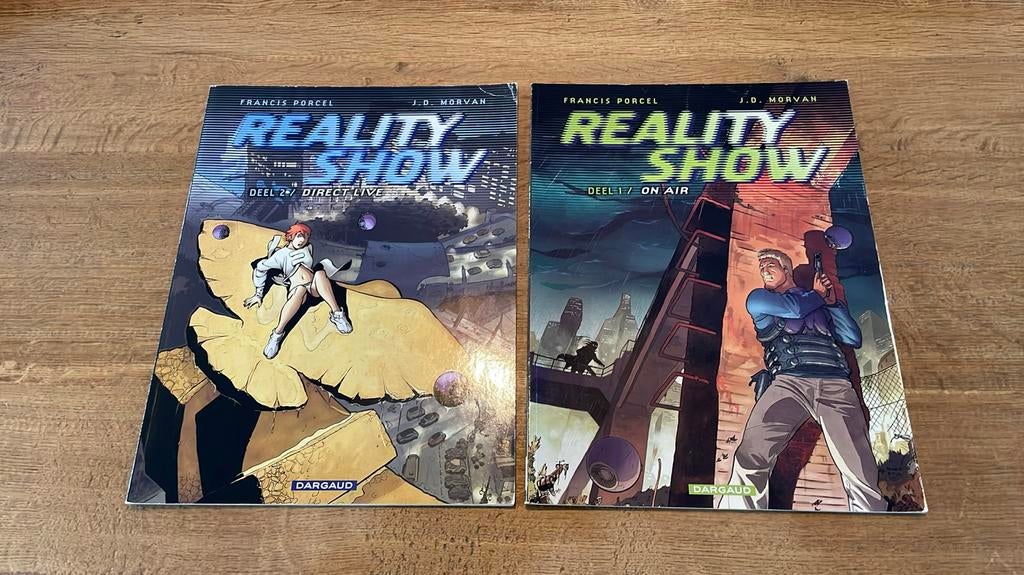 2x Reality show Volledige reeks, Gelezen, Complete serie of reeks, Ophalen of Verzenden, Morvan