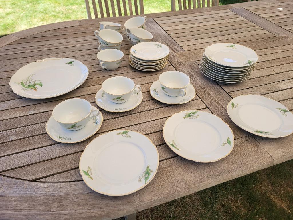 Service à café (assiettes, tasses, sous-tasse), Antiquités & Art, Antiquités | Services (vaisselle) complet, Enlèvement
