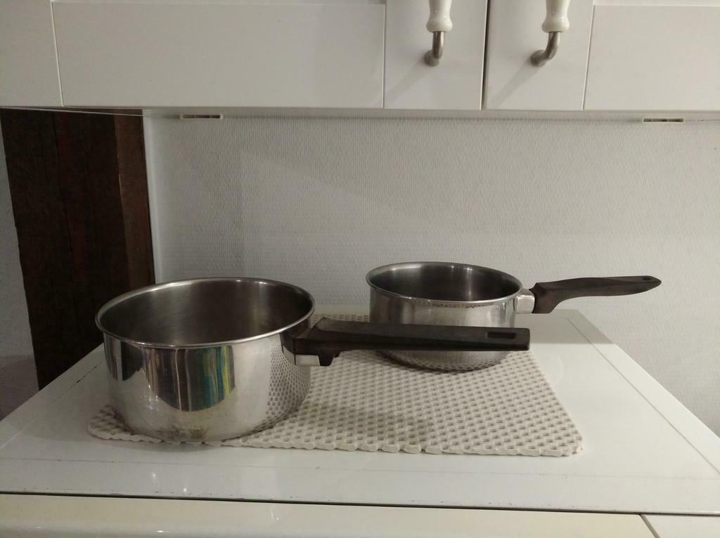 Poêlons en inox 18/10 de 15 et 16 cm de diamètre, Maison & Meubles, Cuisine | Casseroles & Poêles, Utilisé, Autres types, Inox