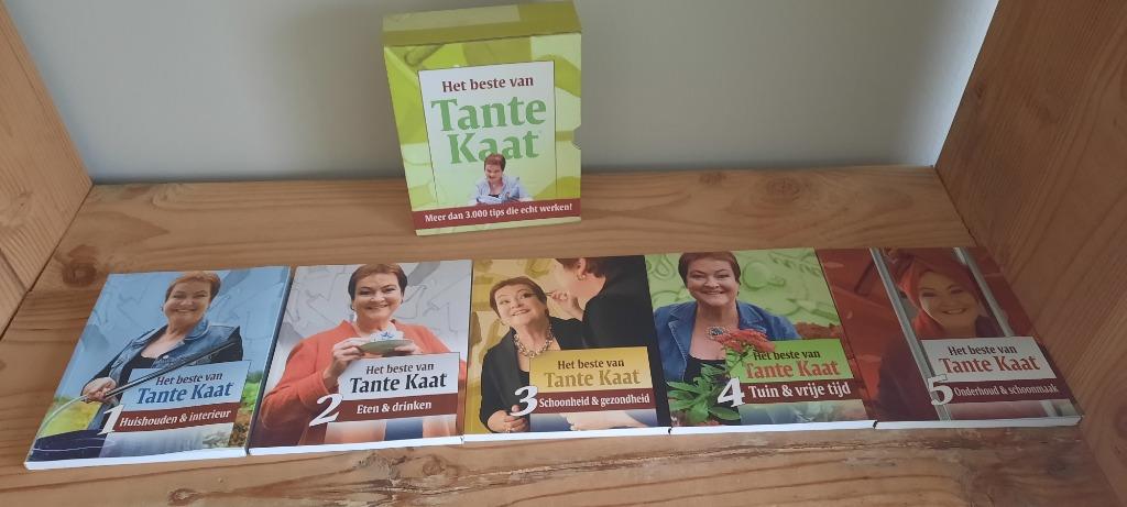 Setje 5 boeken het beste van tante Kaat, Ophalen of Verzenden, Zo goed als nieuw, Tante Kaat