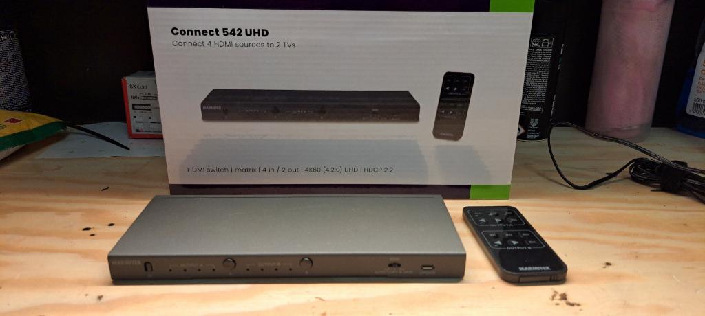 Marmitek Connect 542 UHD - HDMI Splitter, Ophalen of Verzenden, Zo goed als nieuw