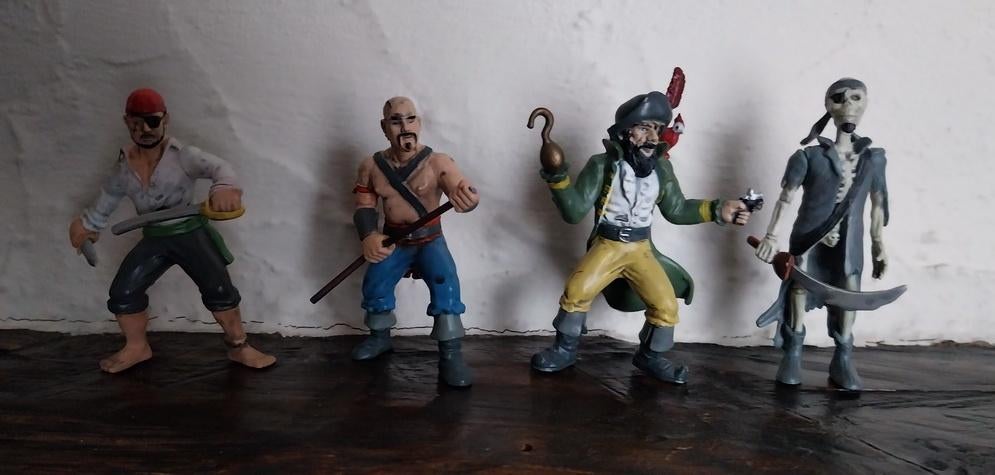 Vintage speelfiguurtjes 1 - piraten, Verzamelen, Poppetjes en Figuurtjes, Ophalen of Verzenden