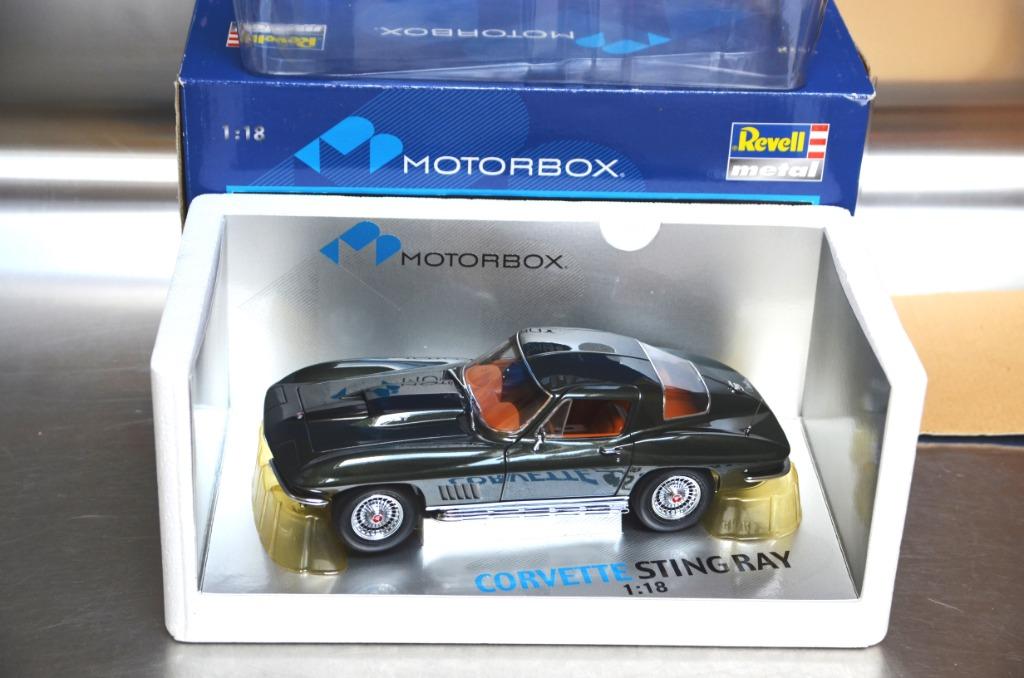 1/18 Chevrolet Corvette C2 Stingray Motorbox, Hobby en Vrije tijd, Ophalen of Verzenden, Gebruikt, Auto, Revell