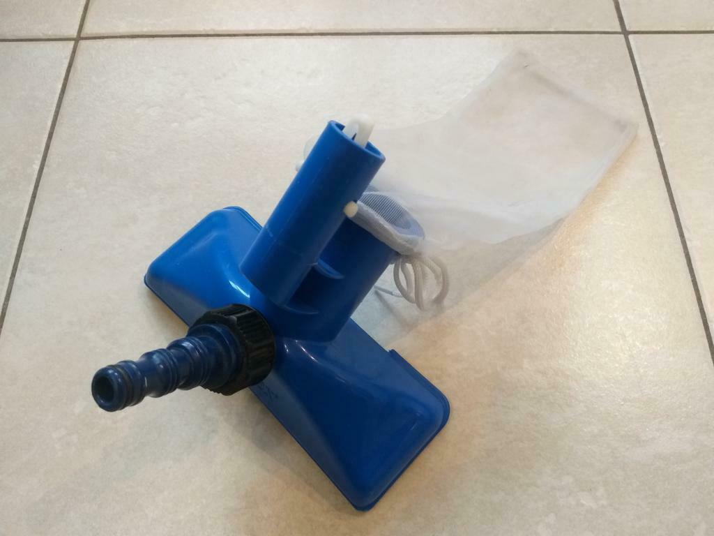 Tête d'aspiration de piscine avec brosse de nettoyage, Enlèvement ou Envoi, Comme neuf, Piscine gonflable