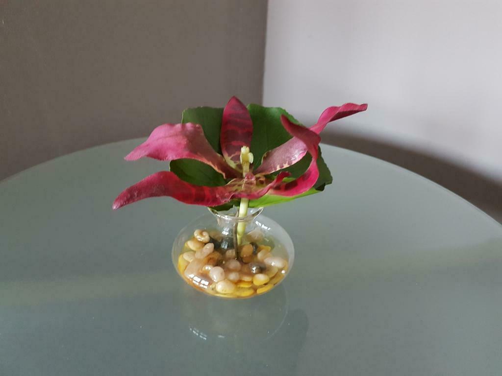 Namaak orchidee in glazen vaasje  van Sia, Huis en Inrichting, Kamerplanten, Ophalen, Minder dan 100 cm