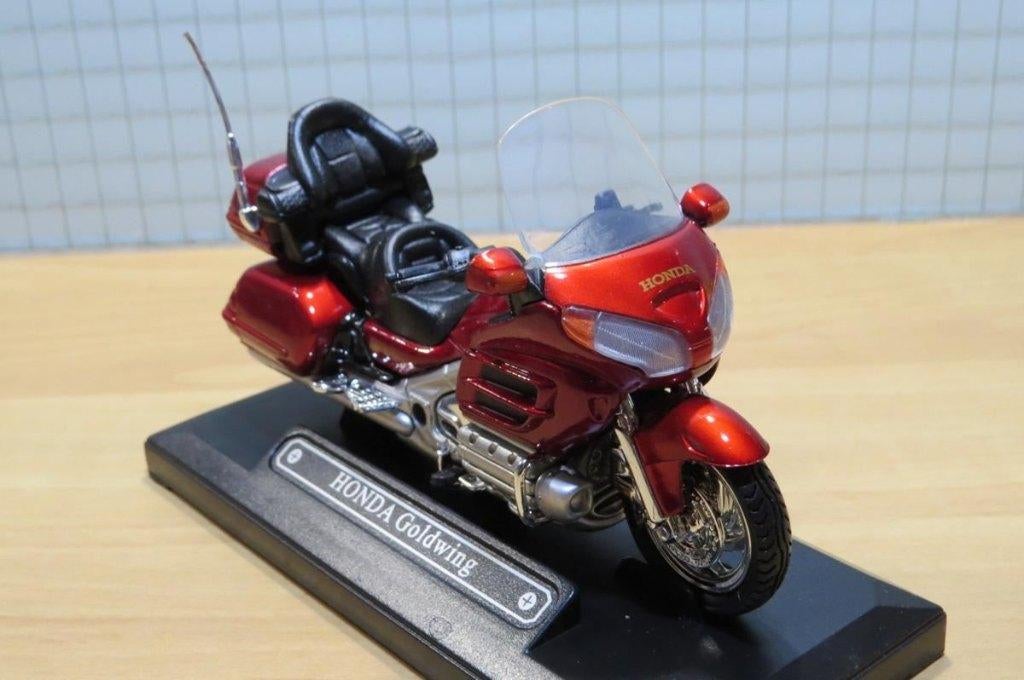 Honda GL1800 Goldwing 1:18 Majorette, Enlèvement ou Envoi, Comme neuf, Moteur, Autres marques